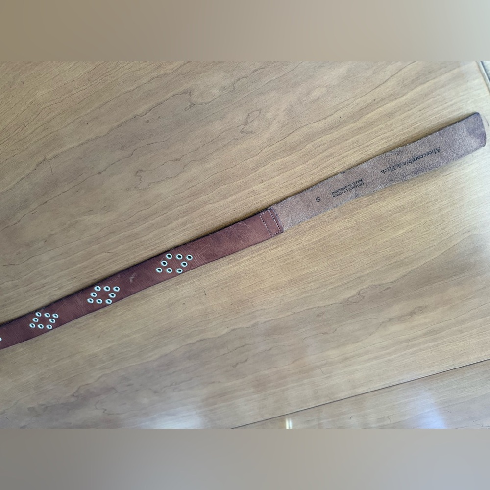 VTG Abercrombie & Fitch BROWN GENUINE LEATHER 1 3/8" Wd EYELET CASUAL BELT S - Picture 3 of 16